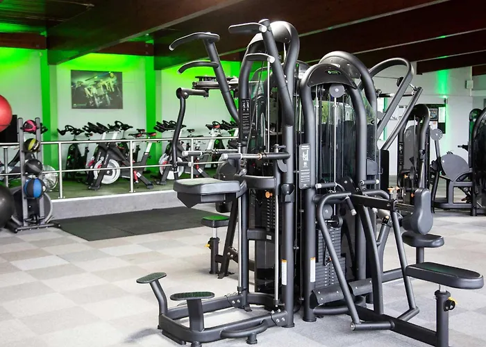 Guest house Glen Wynne Recently Renovated - Free Off-site Health Club Access With Pool, Sauna, Steam & Gym Short 5 Minute Drive Away Windermere